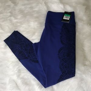 NWT Nike Legendary Tight Fit Leggings!